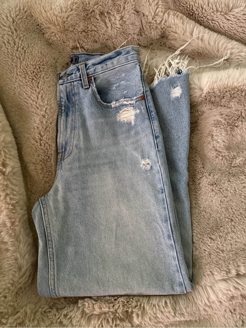 Abercrombie raw denim high waist cropped Light Wash Distressed Women’s Jeans
